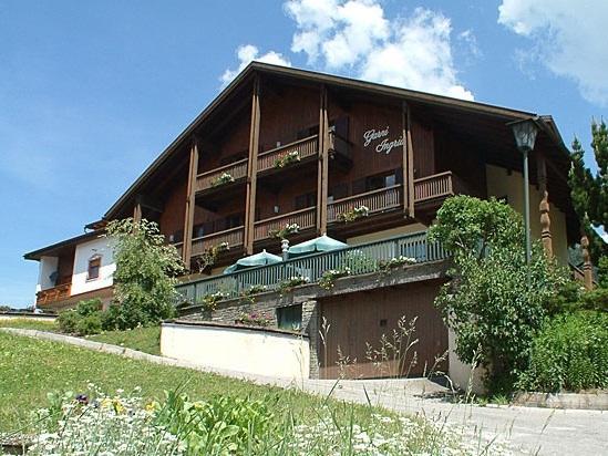 Hotel Panorama Garni Ingrid Toblach Exterior foto