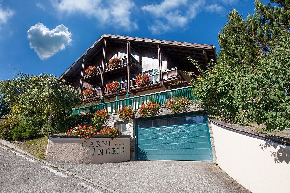 Hotel Panorama Garni Ingrid Toblach Exterior foto
